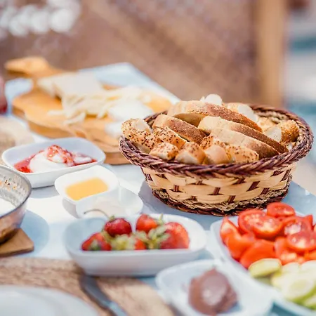 Otel Bugras Serenity Alacati